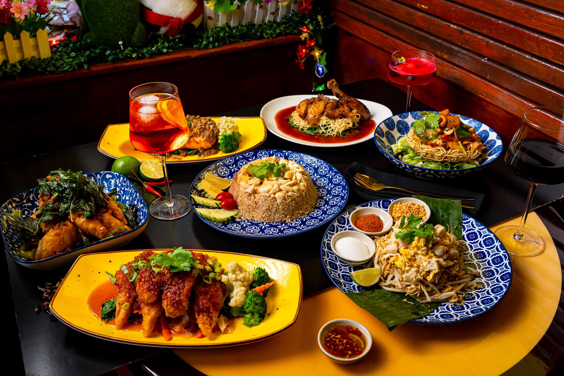 Restaurant interior ambiance